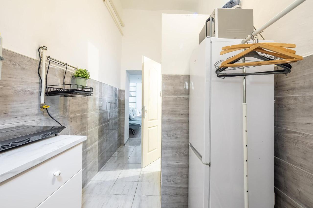 Simple And Central A C Home Budapeszt Zewnętrze zdjęcie
