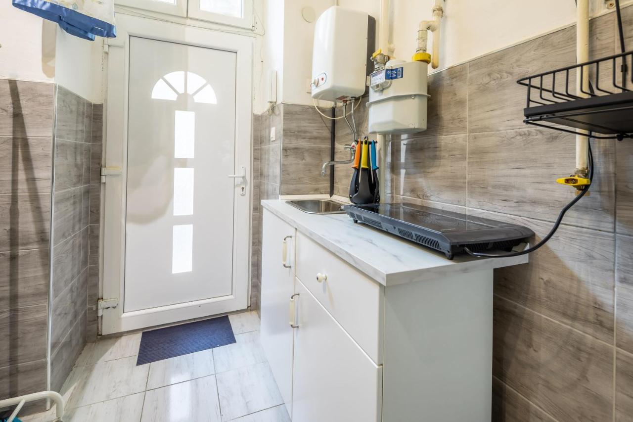 Simple And Central A C Home Budapeszt Zewnętrze zdjęcie
